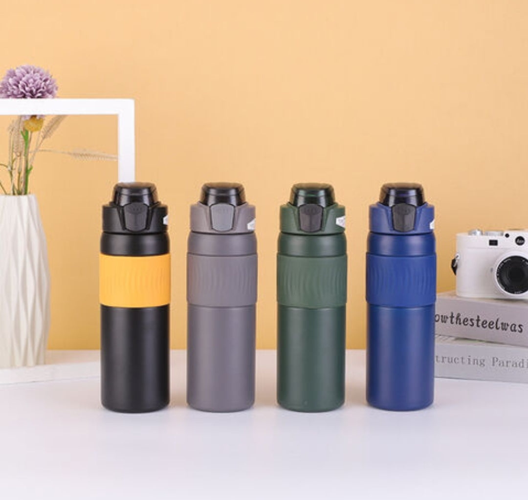 Premium 600ML Insulated Bottle – Built for Everyday Adventures
